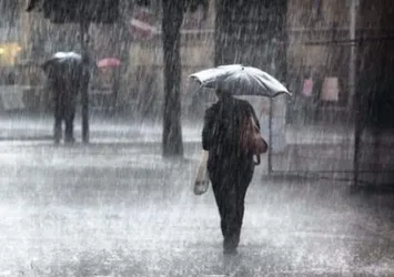 İstanbul'da sağanak yağış etkili oluyor