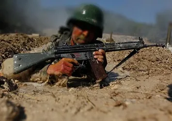 Askeri okullarda 'şok mangaları' zulmü