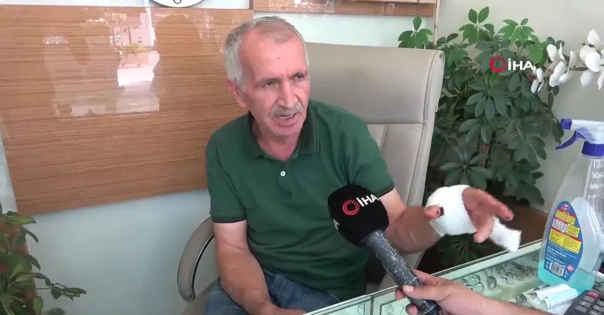 Rambo bıçaklı saldırgan kuyumcuda dehşet saçtı! İş yeri sahibi boğuşma anlarını anlattı