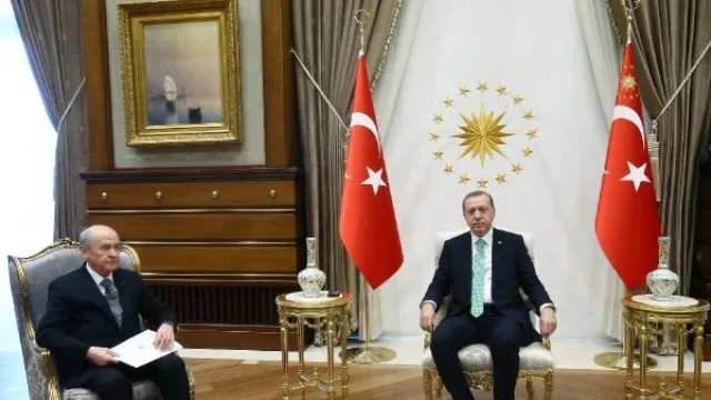 Cumhurbaşkanı Erdoğan, MHP Genel Başkanı Bahçeli'yi kabul etti - 1