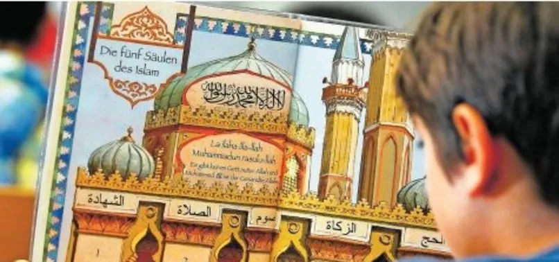 Süddeutsche Zeitung, FETÖ ağını deşifre etti