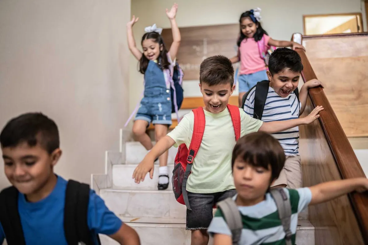 İstanbul’da şiddetli yağış ve fırtına sonrası okullar 16 Ekim 2026 Cuma günü de tatil edildi - 3