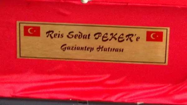 1618562475732.jpg Sedat Peker suç örgütü operasyonu! Hepsi ele geçirildi böyle sergilendi - 12