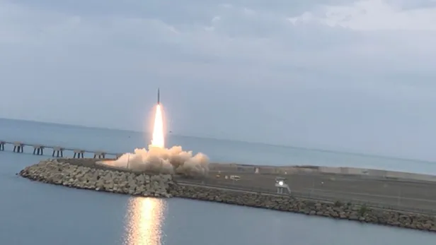 Tayfun Balistik Füzesi nedir, özellikleri neler? ROKETSAN Tayfun Balistik Füze kaç kilometre menzile sahip?