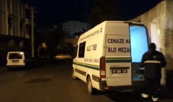 antalyada-dehsete-dusuren-cinayette-korkunc-iddialar-bir-cocugumu-kimden-oldugu-belli-degil-diye-oldurup-attil-1668069599989.jpg Antalya'da dehşete düşüren cinayette korkunç iddialar! "Bir çocuğumu kimden olduğu belli değil diye öldürüp attılar" - 4