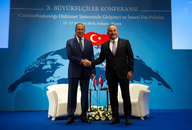 Dışişleri Bakanı Mevlüt Çavuşoğlu'ndan flaş Brunson ve Rusya için vize açıklaması