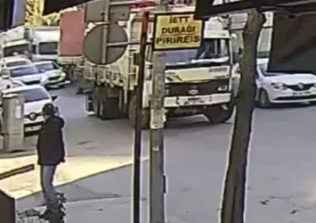 Bağcılar'da freni bozulan kamyon 6 aracı biçti ortalığı savaş alanına çevirdi