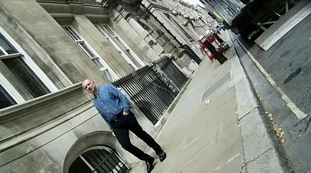 Koza-İpek Holding satılsa firari FETÖ’cü Akın İpek ortak mı kalacak?