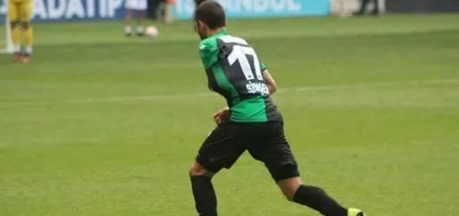 Omzu çıkmasına rağmen devam etti