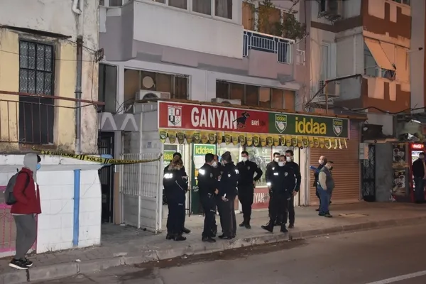 Son dakika: İzmir'de vahşet! Babasını 25 yerinden bıçaklayarak öldürdü - 1