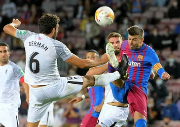 Barcelona 1 puanı son anda kurtardı