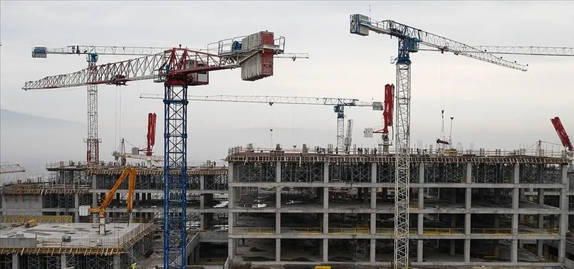 İnşaat işçileri yasaktan muaf mı? Tam kapanmada inşaat işçileri sokağa çıkma yasağında çalışacak mı?