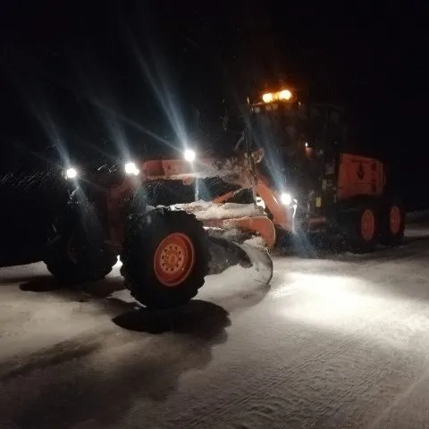 SONDAKİKA! Antalya’da kar yağışı aniden bastırdı! Yollar beyaz örtüyle kaplandı | İşte ilk görüntüler