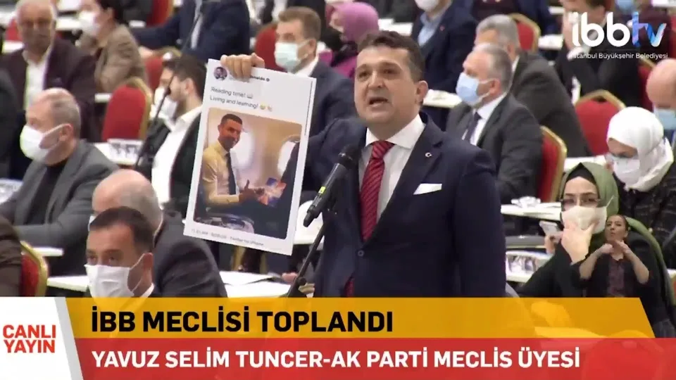 Ümraniye Belediye Başkan Yardımcısı Yavuz Selim Tuncer, Ronaldo’nun gerçek olmayan fotoğrafını paylaşan İBB’yi eleştirdi