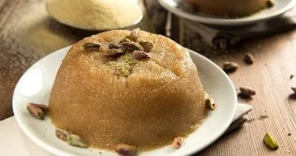 KANDİL HELVASI TARİFİ | Helva kavururken hangi dualar okunmalı? Berat Kandili’nde bir şeyler dağıtmak sevap mı?