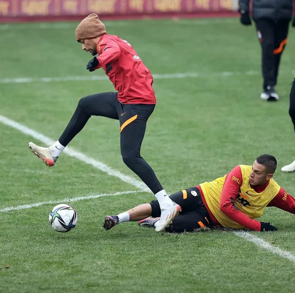 Galatasaray'a derbi öncesi güzel haber - 2