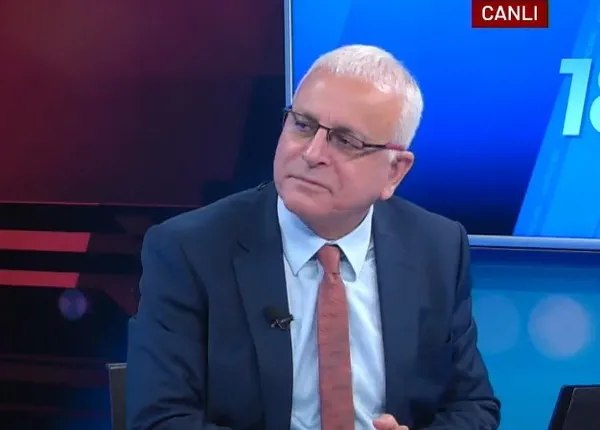 tele-1deki-hapsirik-islama-hakarete-donustu-selamunaleykumu-hedef-aldilar-yahudilerin-sozudur-1673979387939.jpg Tele 1'deki hapşırık İslam nefretine dönüştü! 'Selamünaleyküm'ü hedef aldılar: "Yahudilerin sözüdür" - 3