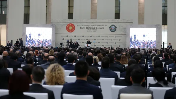 Son dakika: Başkan Erdoğan: MİT, Libya’da üzerine düşen görevleri hakkıyla yerine getiriyor