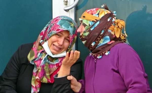 alanyada-feci-olum-denizi-izlerken-dengesini-kaybeden-4-cocuk-annesi-hayatini-kaybetti-1641721538210.jpg Alanya’da feci ölüm! Denizi izlerken dengesini kaybeden 4 çocuk annesi hayatını kaybetti - 2
