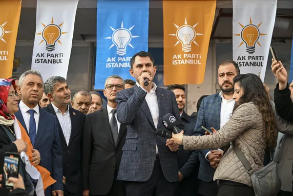 1681900594034.jpg Çevre, Şehircilik ve İklim Değişikliği Bakanı Murat Kurum açıkladı: Mayıs ayında 319 bin deprem konutunun inşaatı başlamış olacak - 2