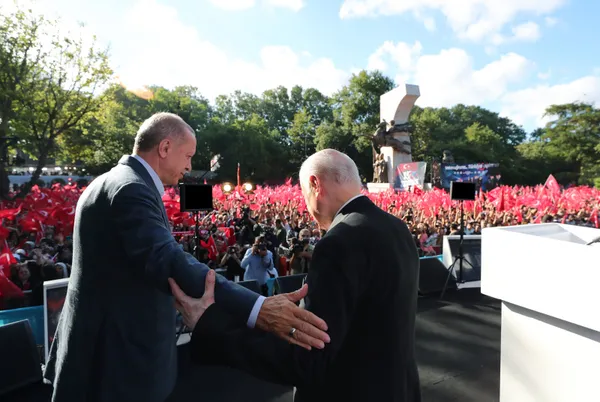 15-temmuz-destaninin-6yili-devlet-bahceli-sarachanede-halka-seslendi-15-temmuz-bir-isgal-tesebbusudur-1657900976982.jpg 15 Temmuz Destanı'nın 6.Yılı! Devlet Bahçeli Saraçhane'de halka seslendi: 15 Temmuz bir işgal teşebbüsüdür - 2