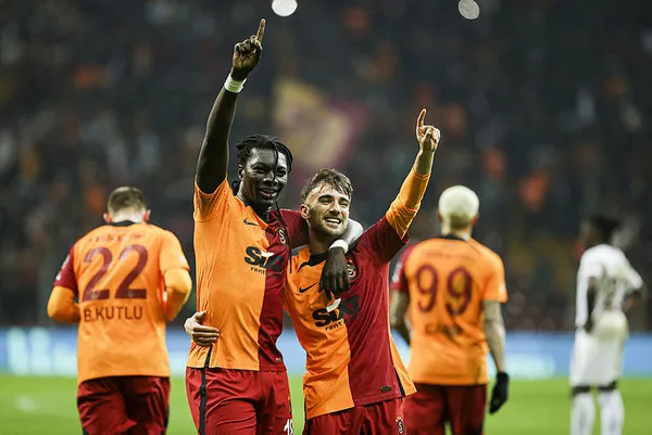 1673643576697.jpg Okan Buruk transferi açıkladı! İşte Galatasaray'ın görüştüğü isim! Galatasaray'da son dakika transfer gelişmesi... - 7