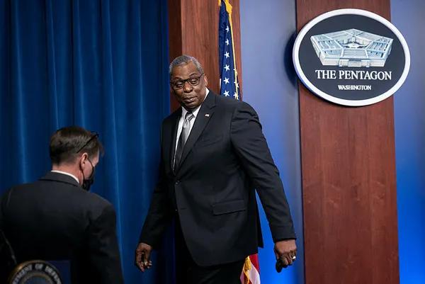 ABD Savunma Bakanı Lloyd Austin’den Afganistan’dan çekilme sürecini yavaşlatma sinyali