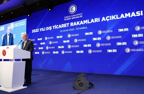 Son dakika: Başkan Erdoğan 2022 ihracat rekorunu açıkladı! İstanbul'a dev fuar müjdesi | Milli parayla 197 ülkeye ihracat - 3