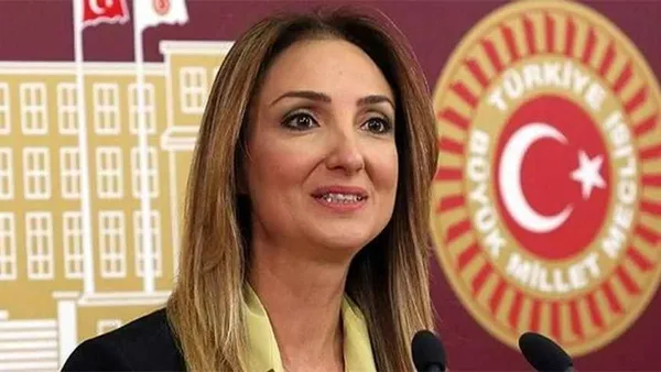 1668963959942.jpg CHP'de yeni adaylık tartışması! Aylin Nazlıaka'dan yeni çıkış: Kemal Bey'den yetki aldım listeyi ben yapacağım - 4