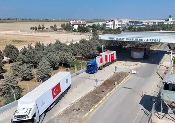 Türkiye'den Suriye'de yeni sevkiyat! Şam Havalimanı’na zorlu hava koşullarında iniş desteği