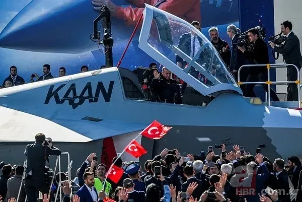 Türk savunma sanayiinin gururu KAAN'a Çin'den övgü: Beşinci nesil savaş uçağı özelliklerinin hepsine sahip 12