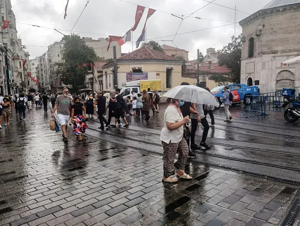 22-agustos-istanbul-izmir-ankara-hava-durumu-bugun-hava-nasil-olacak-meteoroloji-saat-verip-uyardi-saganak-geliyor-1629604051935.jpg 22 Ağustos İstanbul, İzmir, Ankara hava durumu: Bugün hava nasıl olacak? Meteoroloji saat verip uyardı sağanak geliyor - 7