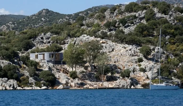 Doğa harikası yarımadada kaçak villa skandalı! Pandemiyi fırsata çevirdiler, şikayet yağıyor... - 5