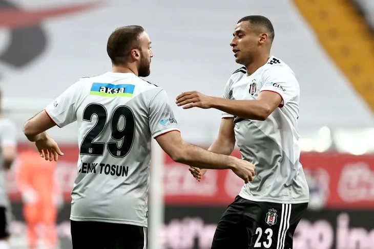 Ahmet Çakar’dan sert sözler: Marafona elini uzatma zahmetinde bulunmuyor