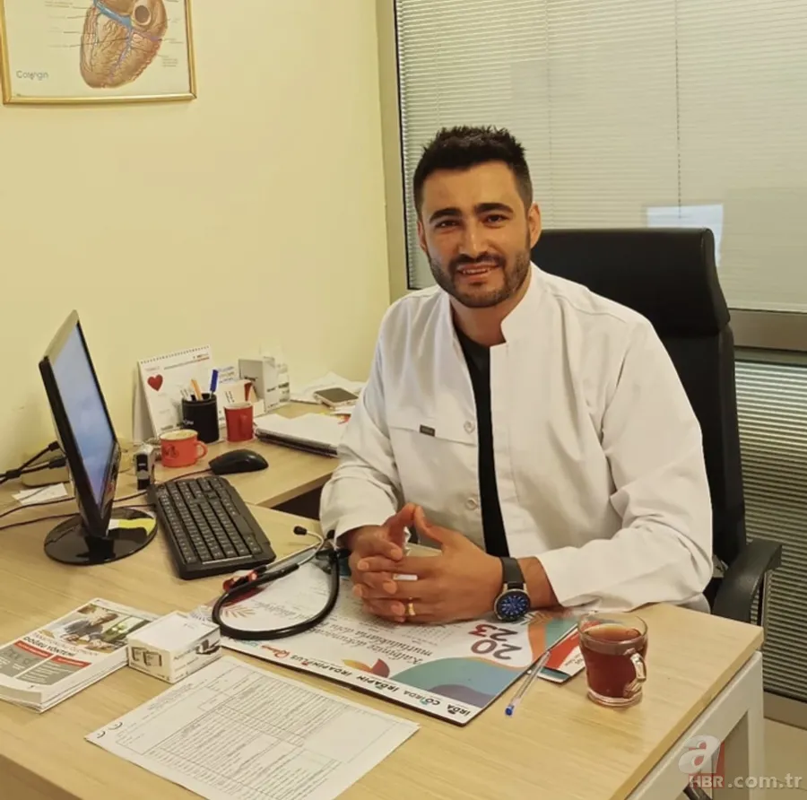 Yalı Çapkını'nın Ferit'i Mert Ramazan Demir'in doktor abisini gören şaşırdı! Benzerlikleri inanılmaz... 6