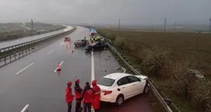 Balıkesir’de zincirleme kaza: 2 ölü 4 yaralı