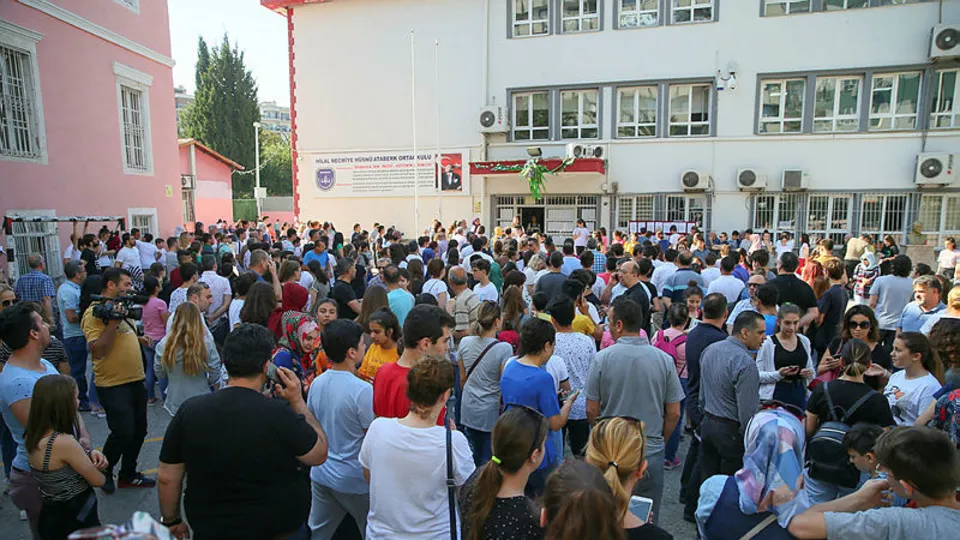 LGS sınavı başladı