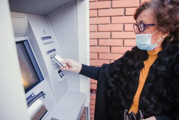 EMEKLİ PROMOSYONU KASIM KAMPANYALARI: 2022 emekli banka promosyonu ne kadar oldu? Ziraat, Akbank, Garanti, TEB, ING...