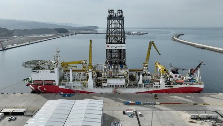 Karadeniz’e dev yüzer platform geliyor! Ham gaz, denizin ortasında işlenecek