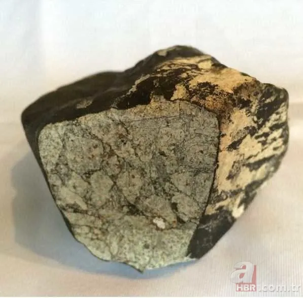 Rusya’dan göktaşı uyarısı! Tarih verdiler: Dünyaya yaklaşıyor! Uydulardan bile daha yakından geçecek 12