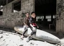 Çocukları bu bombalarla katlediyor!