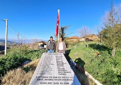 Manisa'da 35 haneli mahalleden vefa örneği