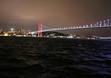 Marmara'da deniz ulaşımına fırtına engeli