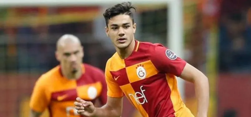 Manchester United Ozan Kabak'ı izliyor