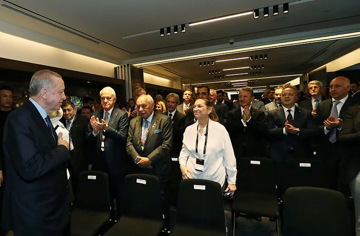 baskan-erdogandan-kemal-kilicdarogluna-sert-yanit-15-temmuzda-beni-kacirtamadiniz-kendin-fetoculer-sayesinde-k-1653666289330.jpg Başkan Erdoğan'dan Kemal Kılıçdaroğlu'na sert yanıt: 15 Temmuz’da beni kaçırtamadınız! Kendin FETÖ’cüler sayesinde kaçtın - 1