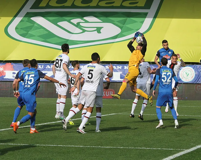 Çaykur Rizespor: 0 - Fatih Karagümrük: 0 | (MAÇ SONUCU ÖZET) - 4