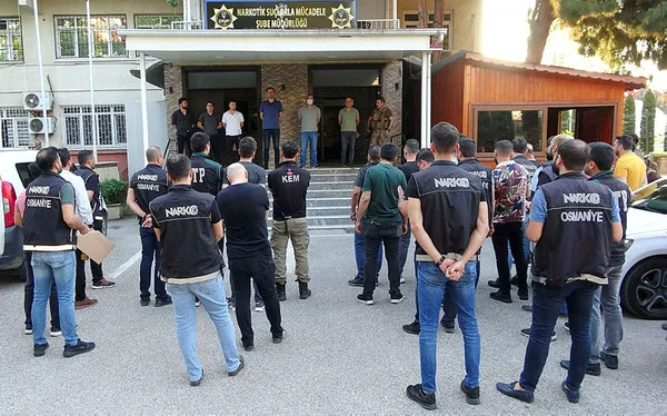 Son dakika: Osmaniye'de torbacı operasyonu: 7 gözaltı - 4