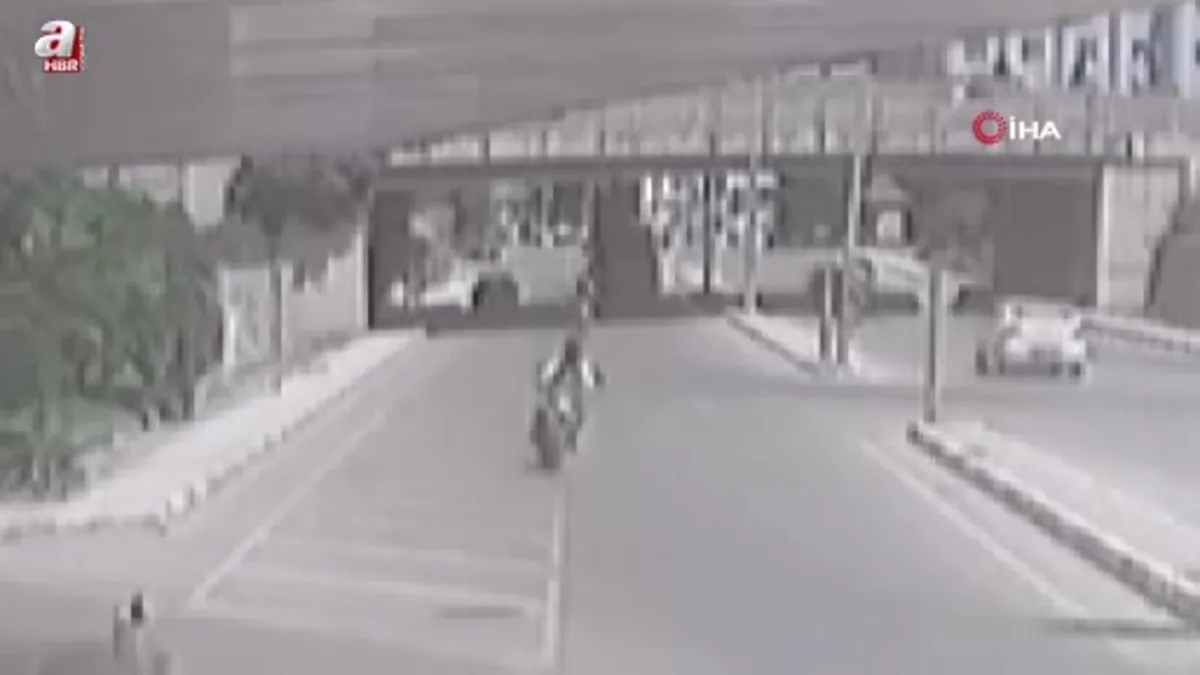 Vinç alt geçitte sıkıştı