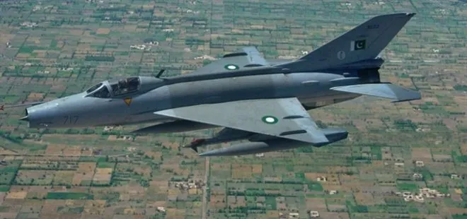 Son dakika: Pakistan sınır ihlali yapan hava araçlarını vuracak