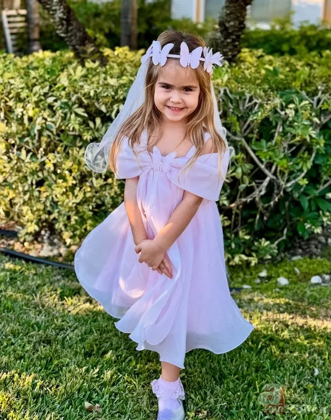 Ceyda Ateş'in 4 yaşına giren kızı ilgi odağı oldu! "Annesinin kopyası maşallah" 7